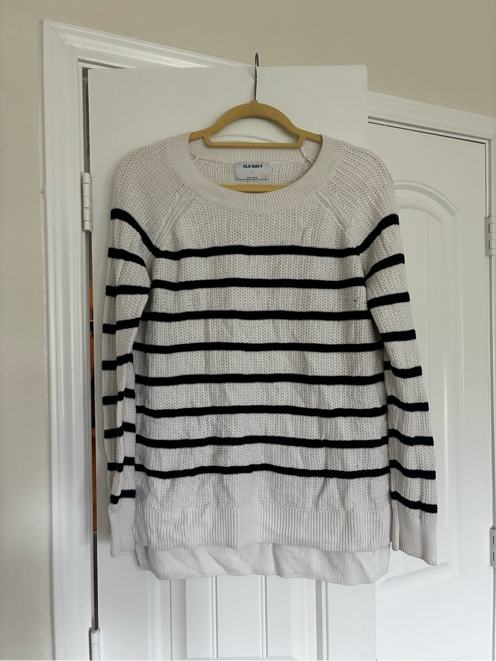 Old Navy White &  Navy Striped Women’s Sweater